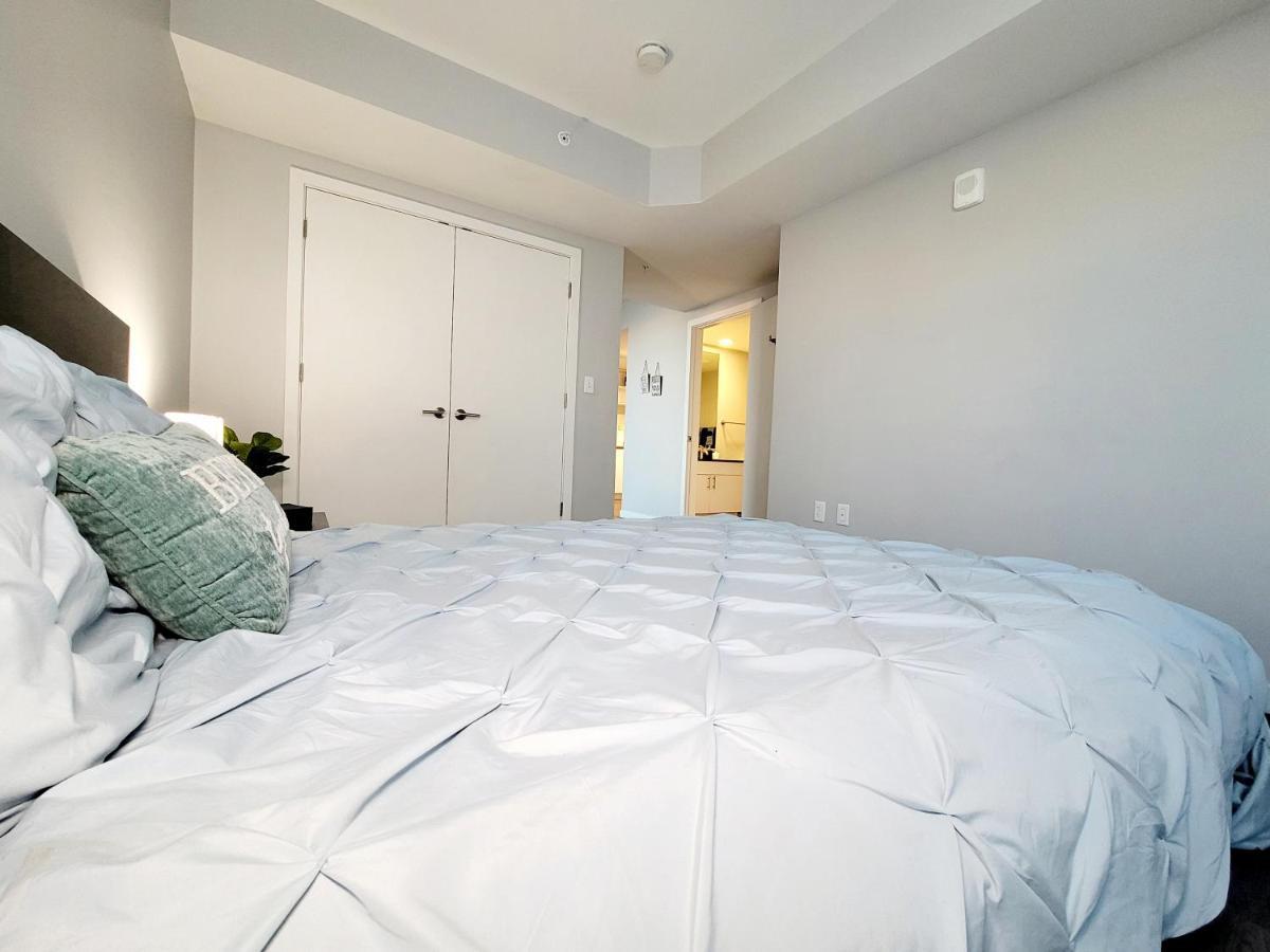 Downtown Luxury Suite Minutes From Everything 볼티모어 외부 사진