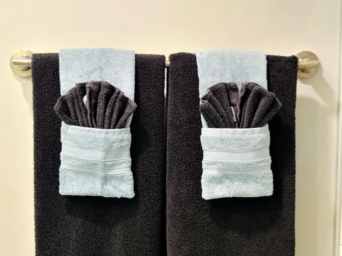 Downtown Luxury Suite Minutes From Everything 볼티모어 외부 사진